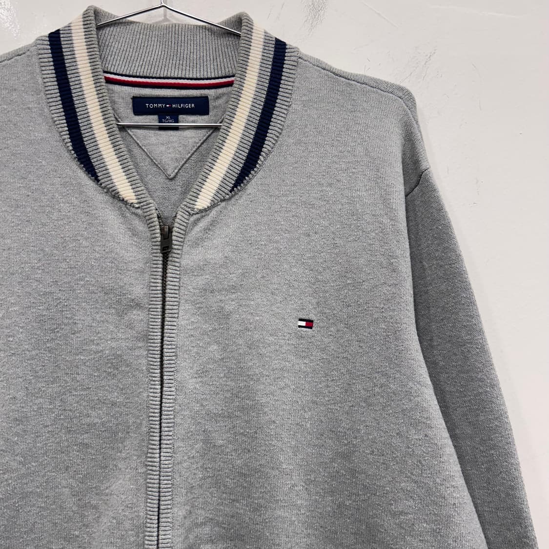 타미힐피거 배색 숄카라 오버핏 니트 집업 상품이미지1