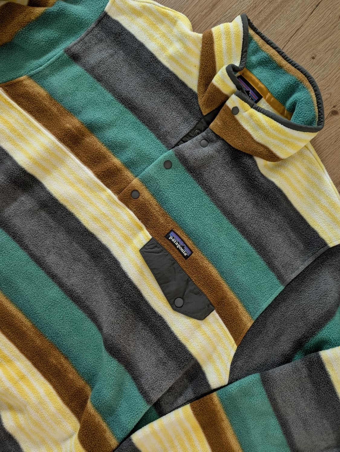 13FW 파타고니아 신칠라 스냅-T 플리스 스트라이프 멀티컬러 상품이미지2