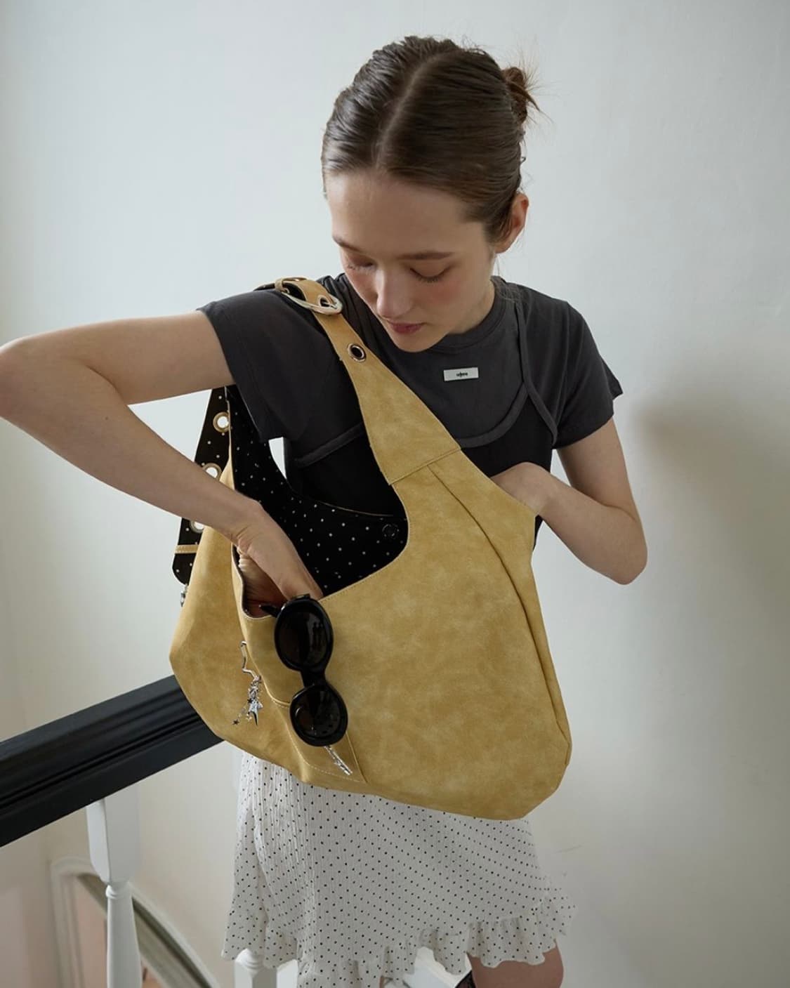 레터리 리버시블 백(옐로우) 상품이미지2