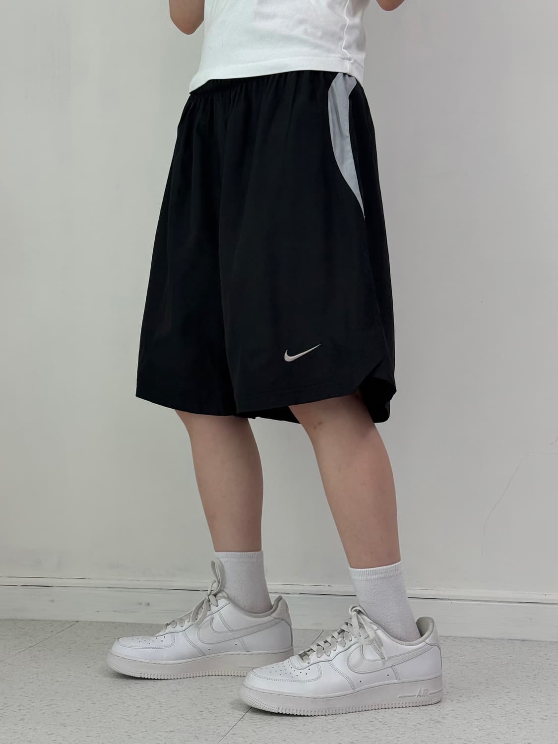 나이키 블랙 와이드 반바지 상품이미지2