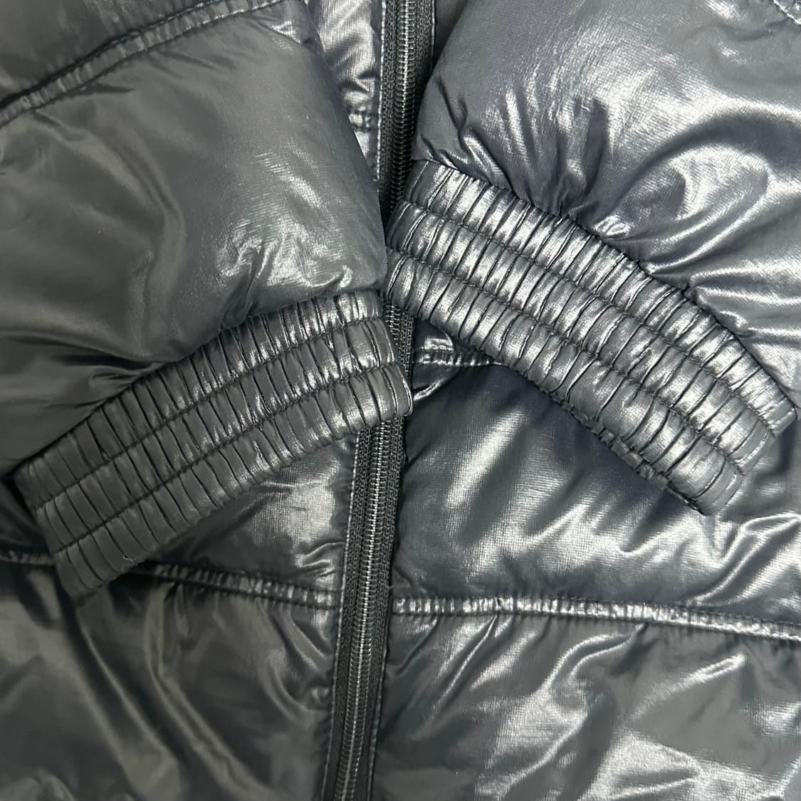 아디다스 경량패딩 블랙 M(95) 상품이미지5