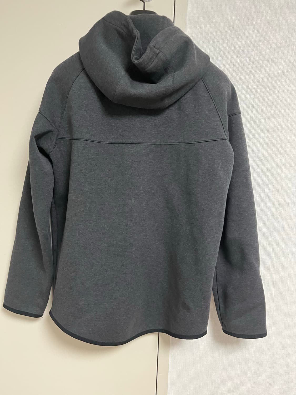 나이키 테크팩 테크플리스 상의 상품이미지2