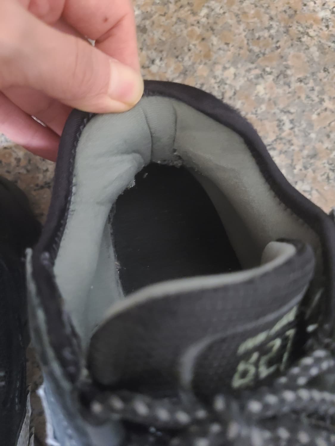 뉴발란스 디스이즈네버댓 827 265사이즈 상품이미지6