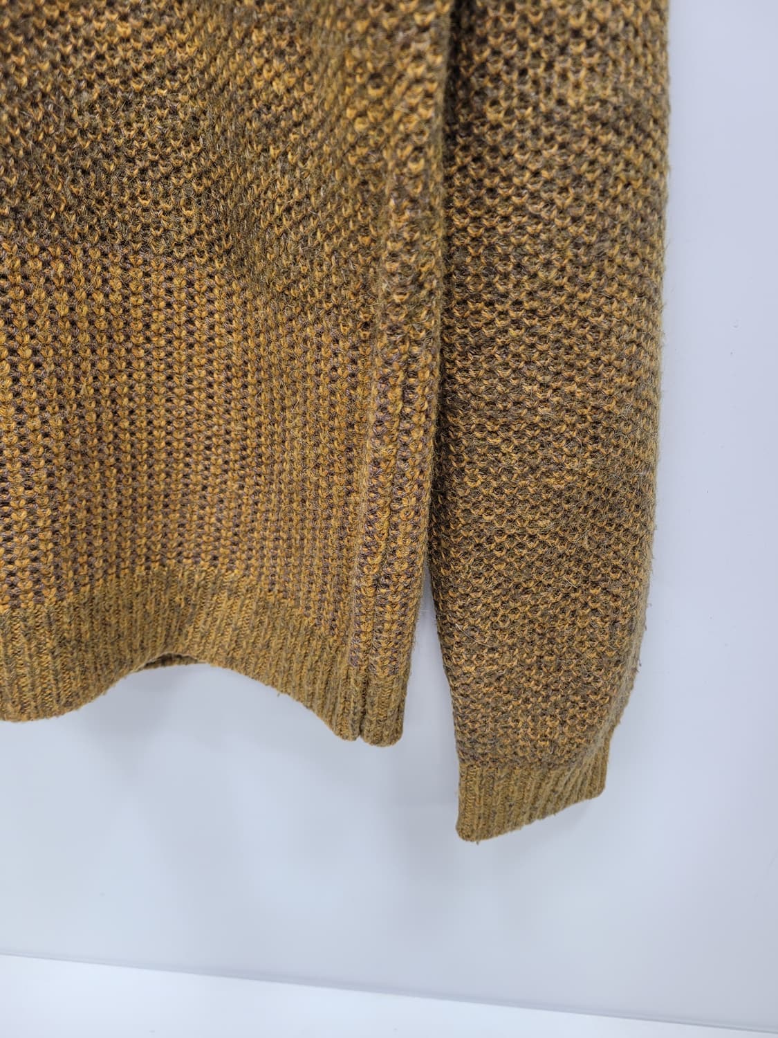 Series 시리즈 라운드넥  울 니트 / 남 105
 상품이미지5