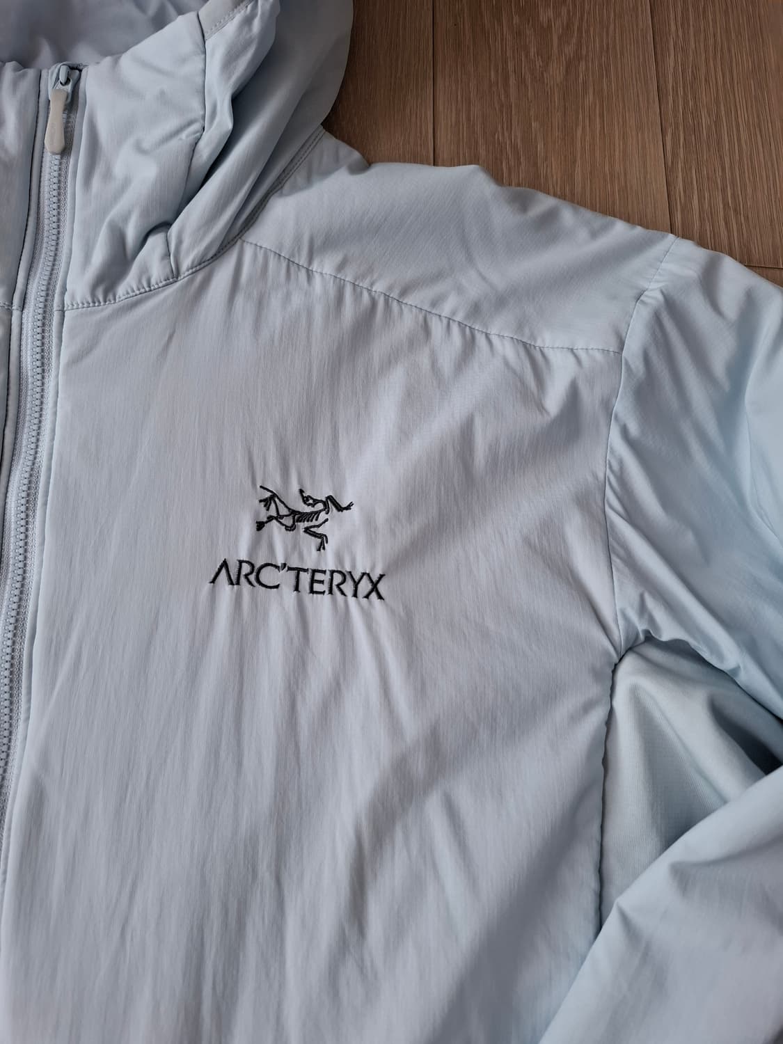 L 아크테릭스 아톰 lt 솔리튜드 후드 바람막이 하늘색 상품이미지2