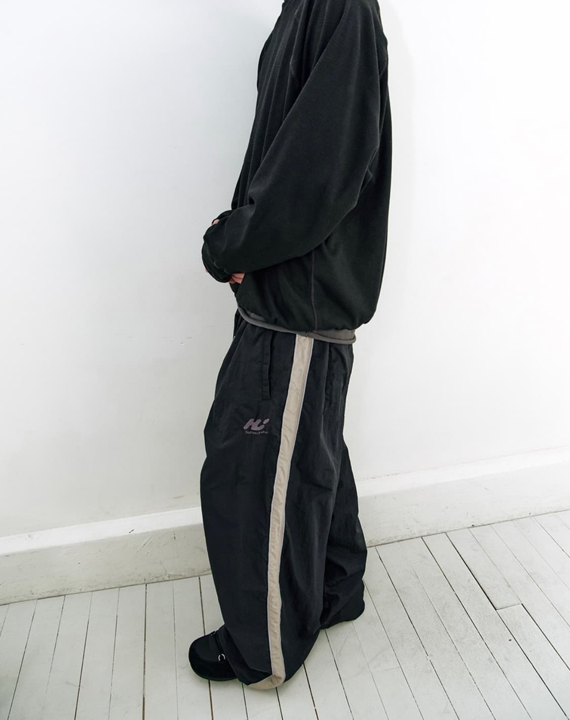 [2] 폴리테루 휴먼인덱스 레트로 트랙 팬츠 네이비 베이지 상품이미지2