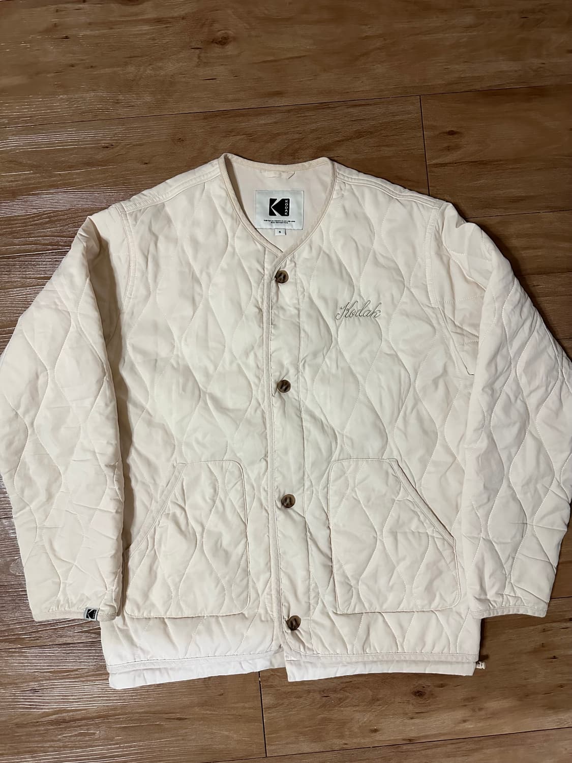 코닥 퀼팅 자켓 아이보리 90(S) 판매 상품이미지1