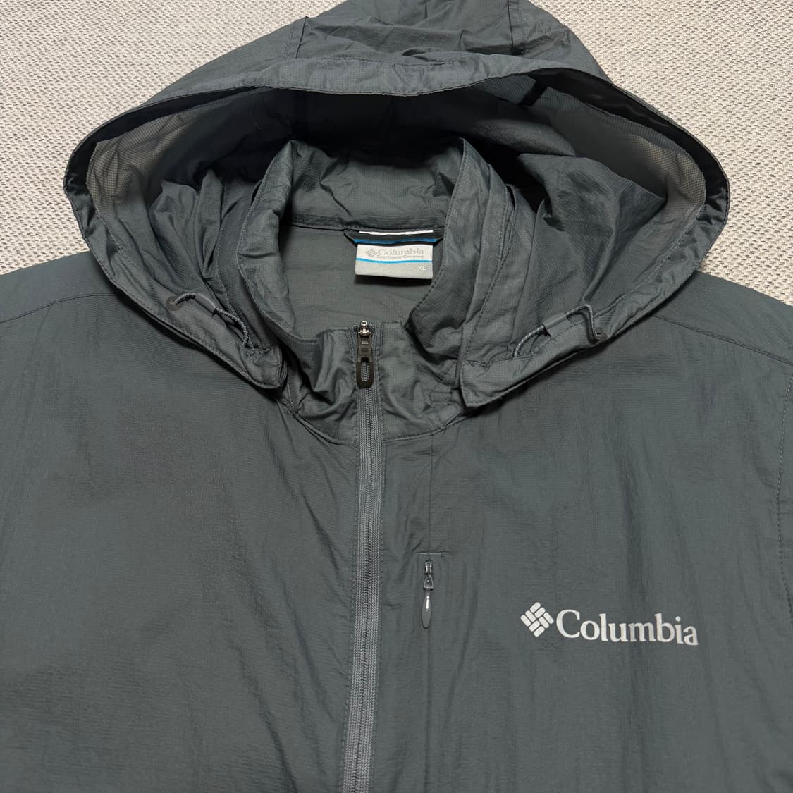 컬럼비아 옴니 쉴드 경량 바람막이 조끼 상품이미지2