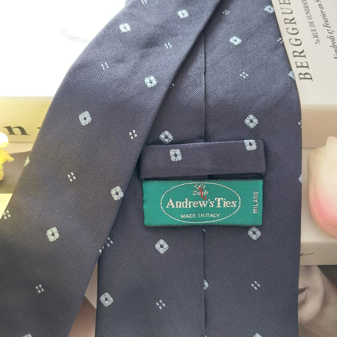 앤드류스타이 실크 네이비 자카드 넥타이 9.5cm A+등급 K1355
 상품이미지5