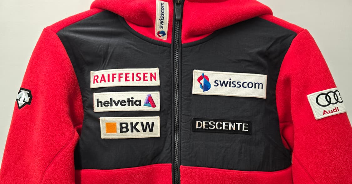 데상트 키즈 스위스 본딩 플리스 후드자켓.
싸이즈 160 상품이미지2