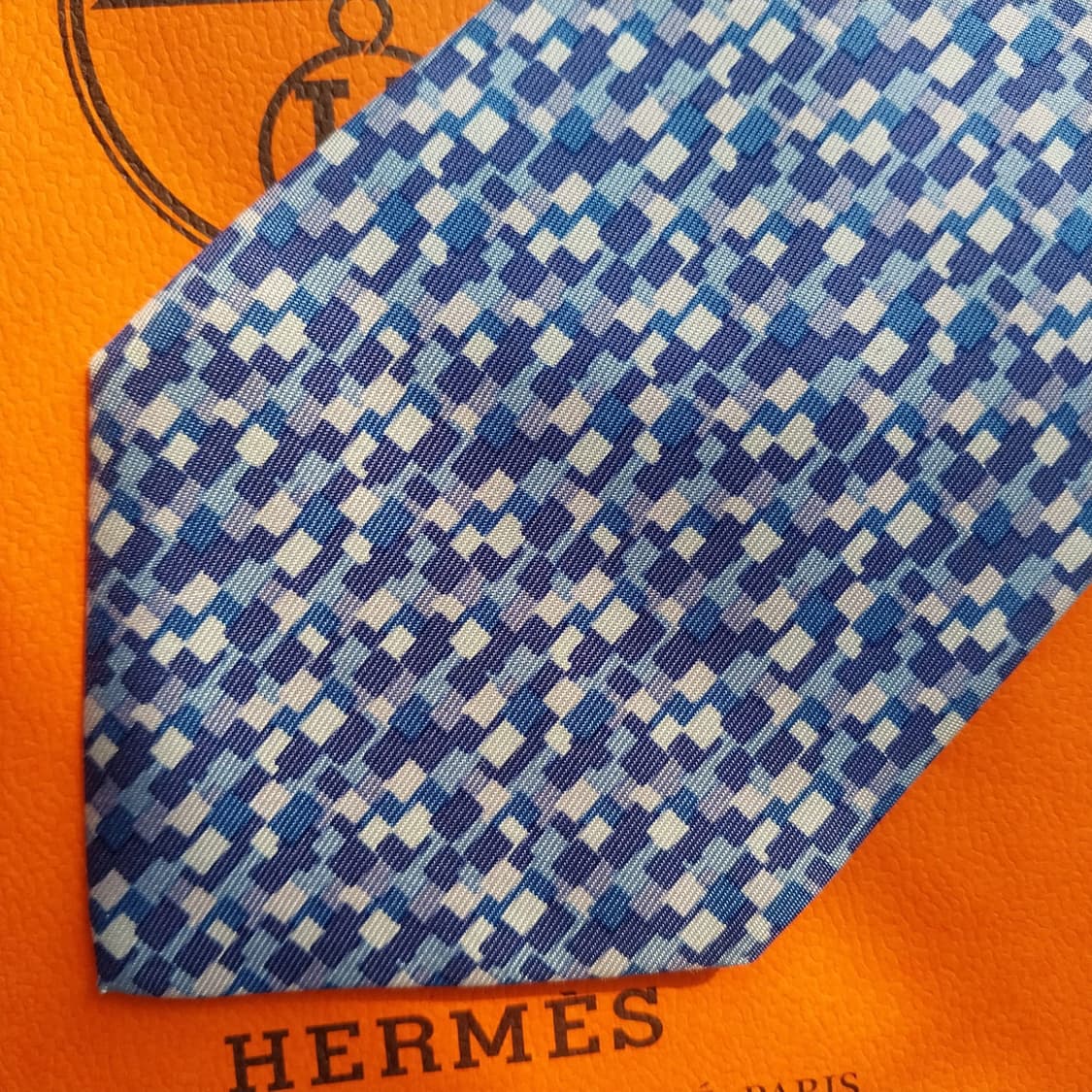 HERMES 에르메스 실크 블루 패턴 넥타이 9cm A+등급 K2276
 상품이미지5