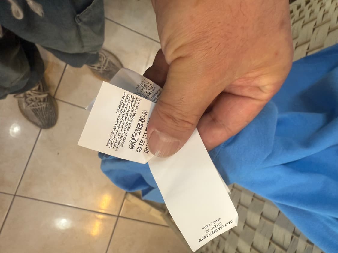 105 정품 베르사체 반팔 팝니다 상품이미지5