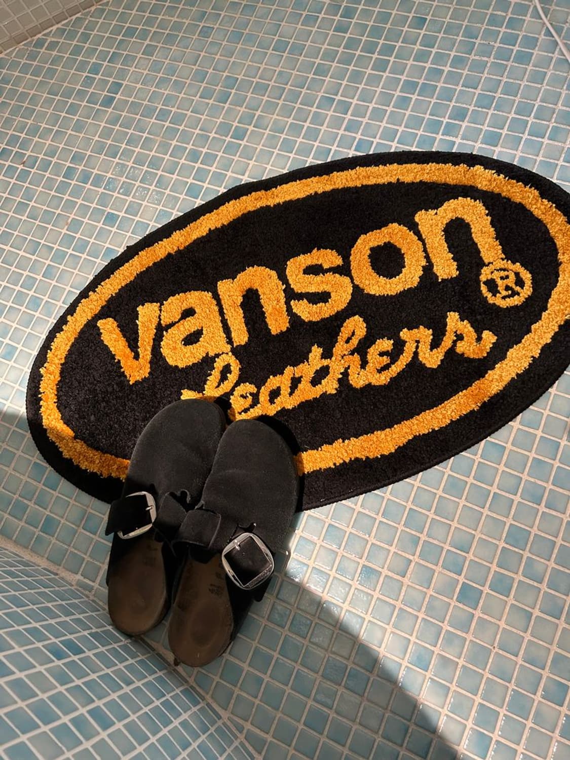 BIG LOGO RUG 대형 로고 러그 상품이미지1