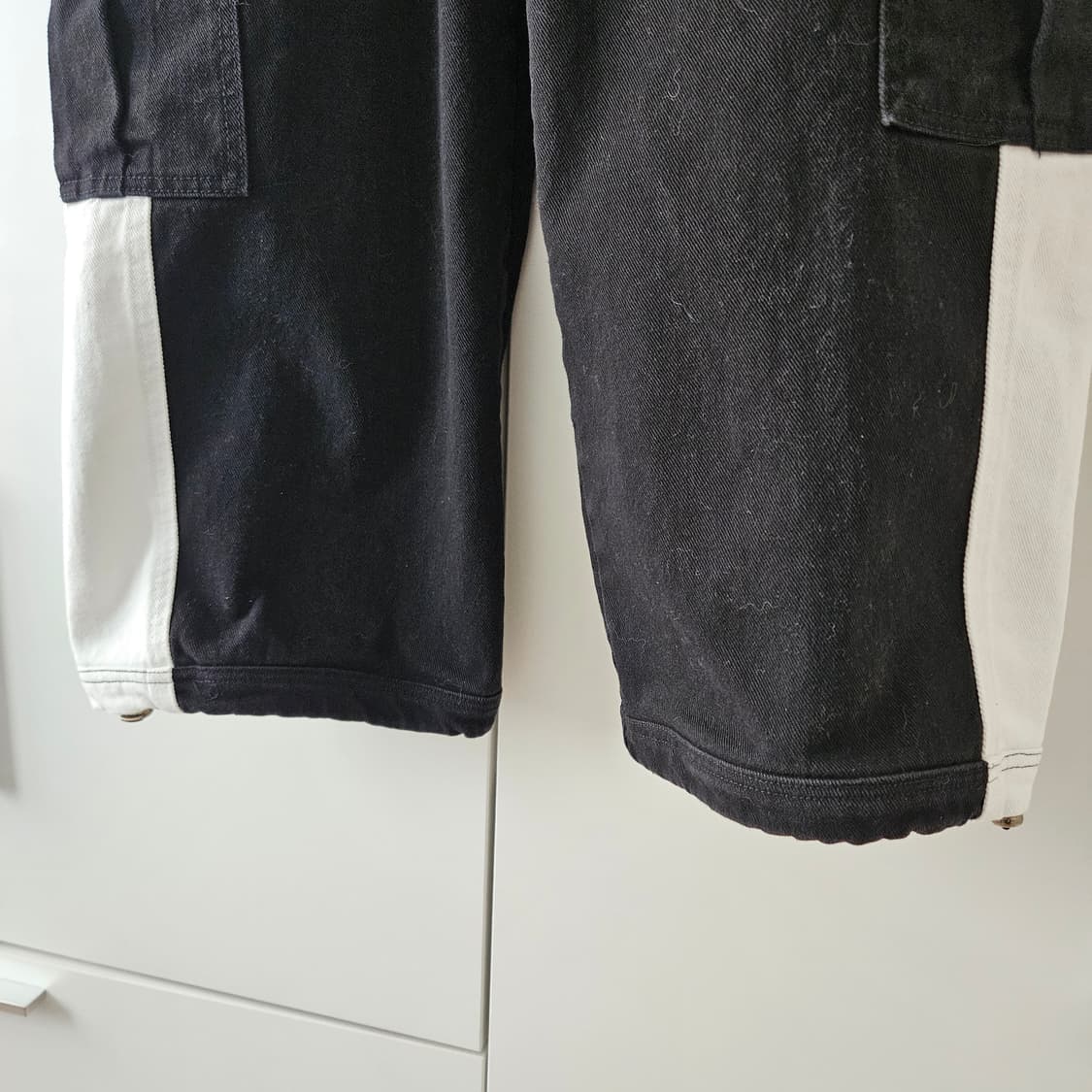 러닝하이 투톤 카고팬츠 검흰 L 상품이미지3