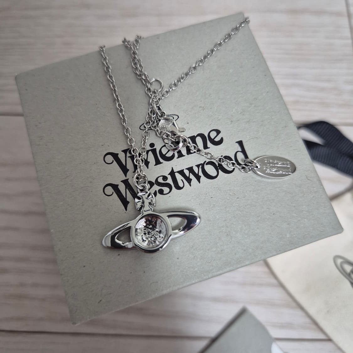 비비안웨스트우드 미니바스릴리프 목걸이  상품이미지2