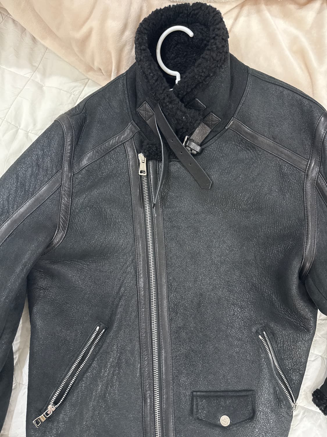 느와르 라르메스48사이즈 무스탕 판매 상품이미지1