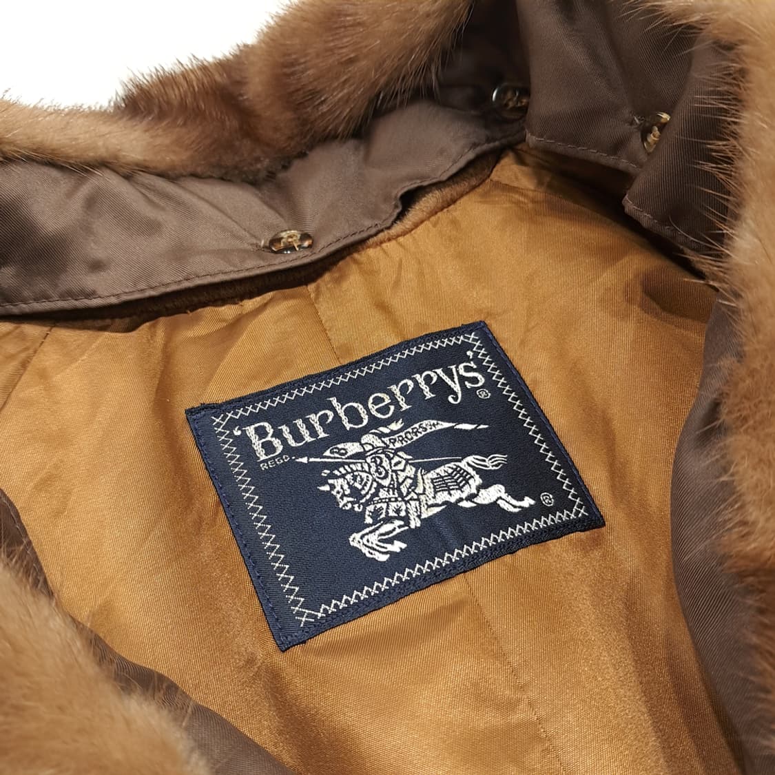 CN699 M 버버리 카멜브라운 이태리 울 퍼 카라 코트 상품이미지3