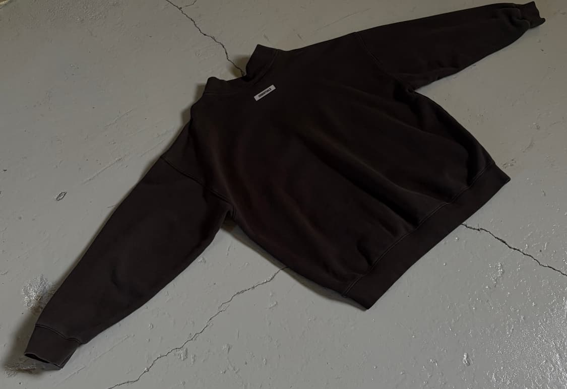 (Fear of God) 피어오브갓 에센셜 블랙 반폴라 스웻셔츠 상품이미지5