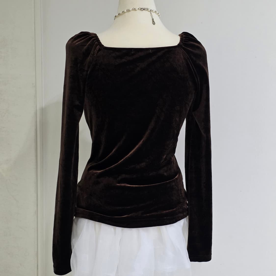 라떼갸루모리걸st 벨벳브라운레이스 오프숄더 블라우스 상품이미지4