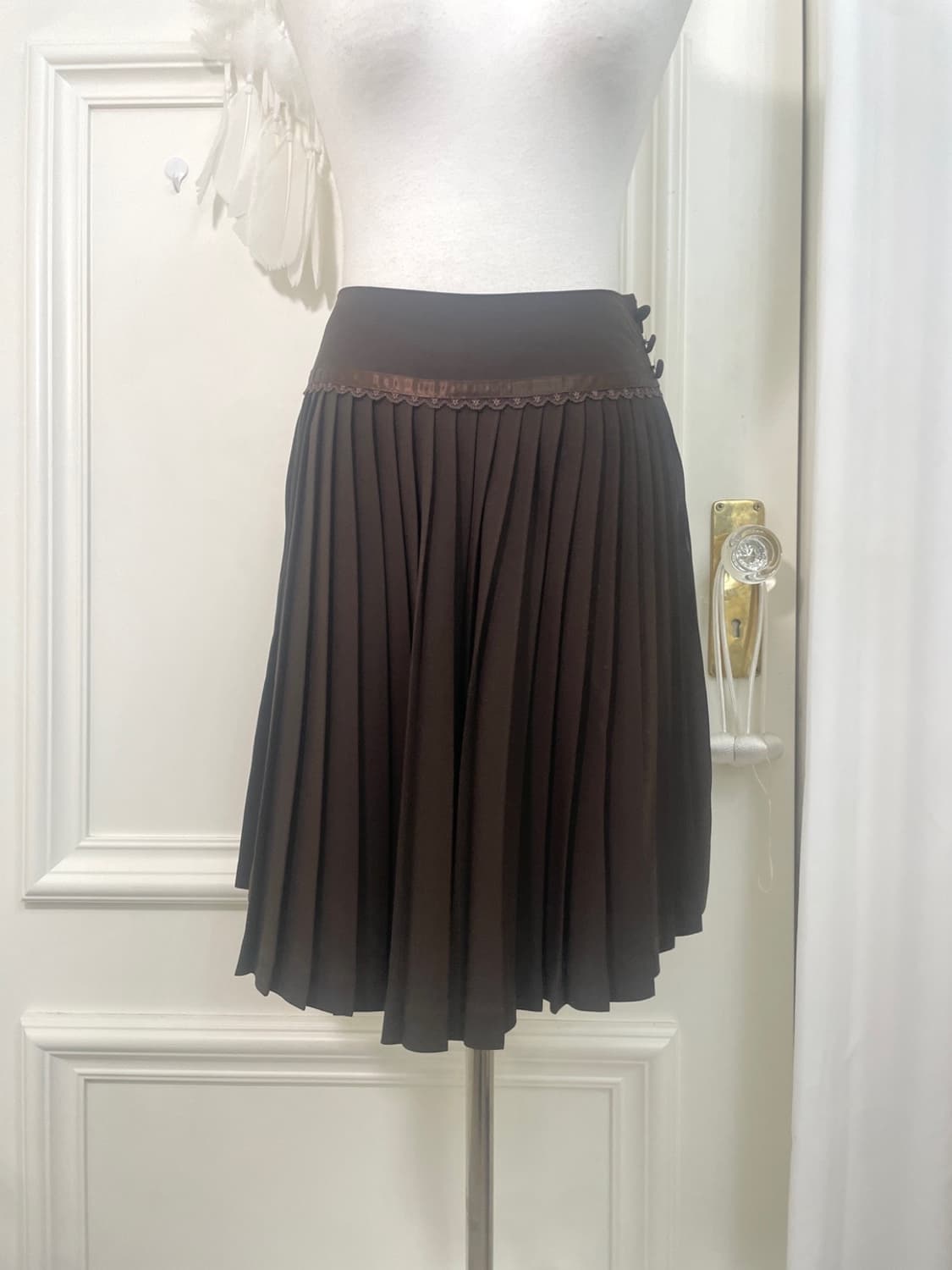 brown satin bow point pleats midi skirt 상품이미지5