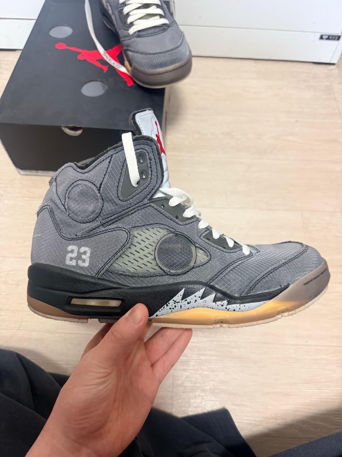 나이키 오프화이트 조던5 모슬린 280 상품이미지1