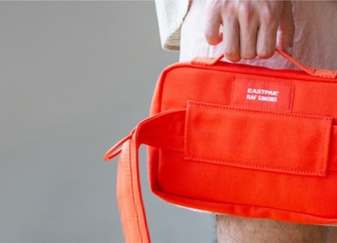 라프시몬스x이스트팩 루프링 웨이스트백 상품이미지2