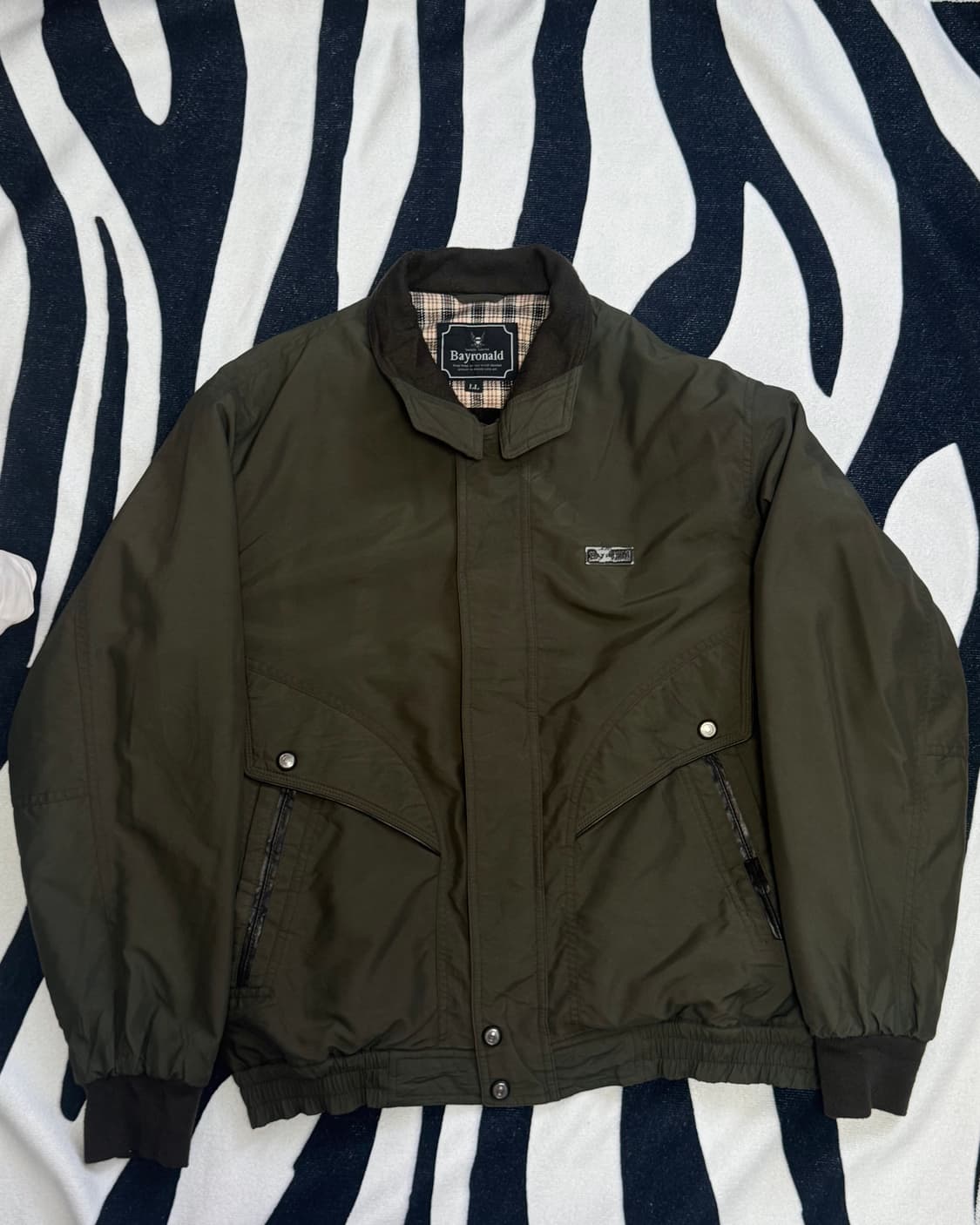 Bayronald 카키 자켓 상품이미지1