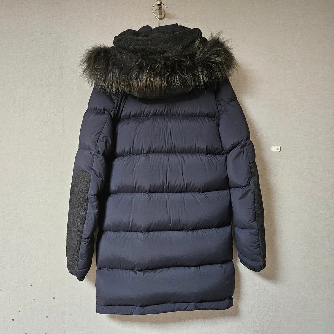 커스텀멜로우(customellow) 라쿤퍼 구스다운 롱패딩 상품이미지2