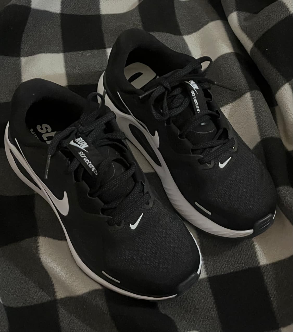 나이키 스트럭처 26 블랙 쿨 그레이 운동화 런닝화 상품이미지2