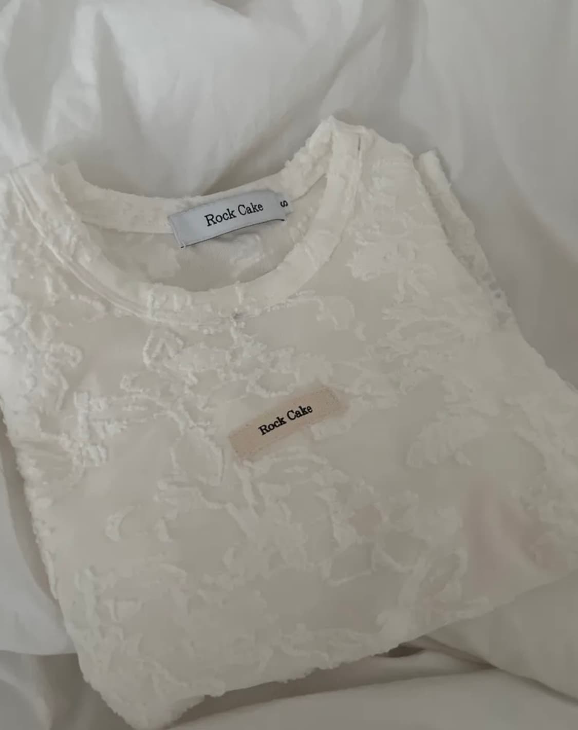 Floral lace sheer top 락케이크 반팔 (레이스) 상품이미지4