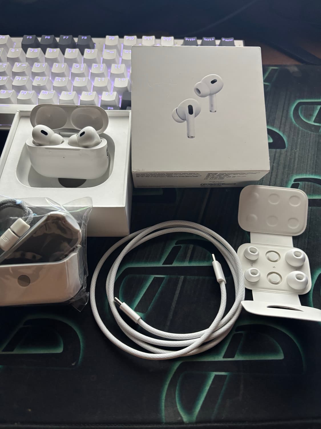 애플 에어팟 프로 2세대 풀박스 C타입(급처) 상품이미지1