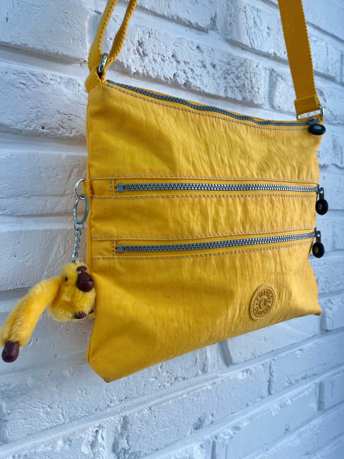 키플링 노란색 가방 (끈길이 조절o) 상품이미지3
