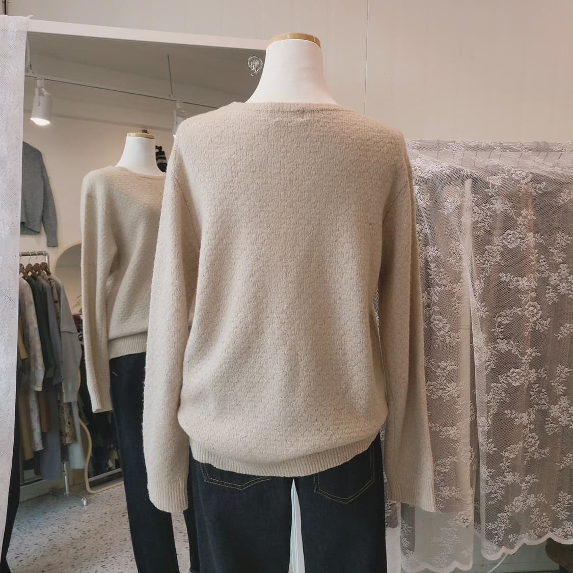 Ciaopanic 브이스티치 오트밀 니트 상품이미지8