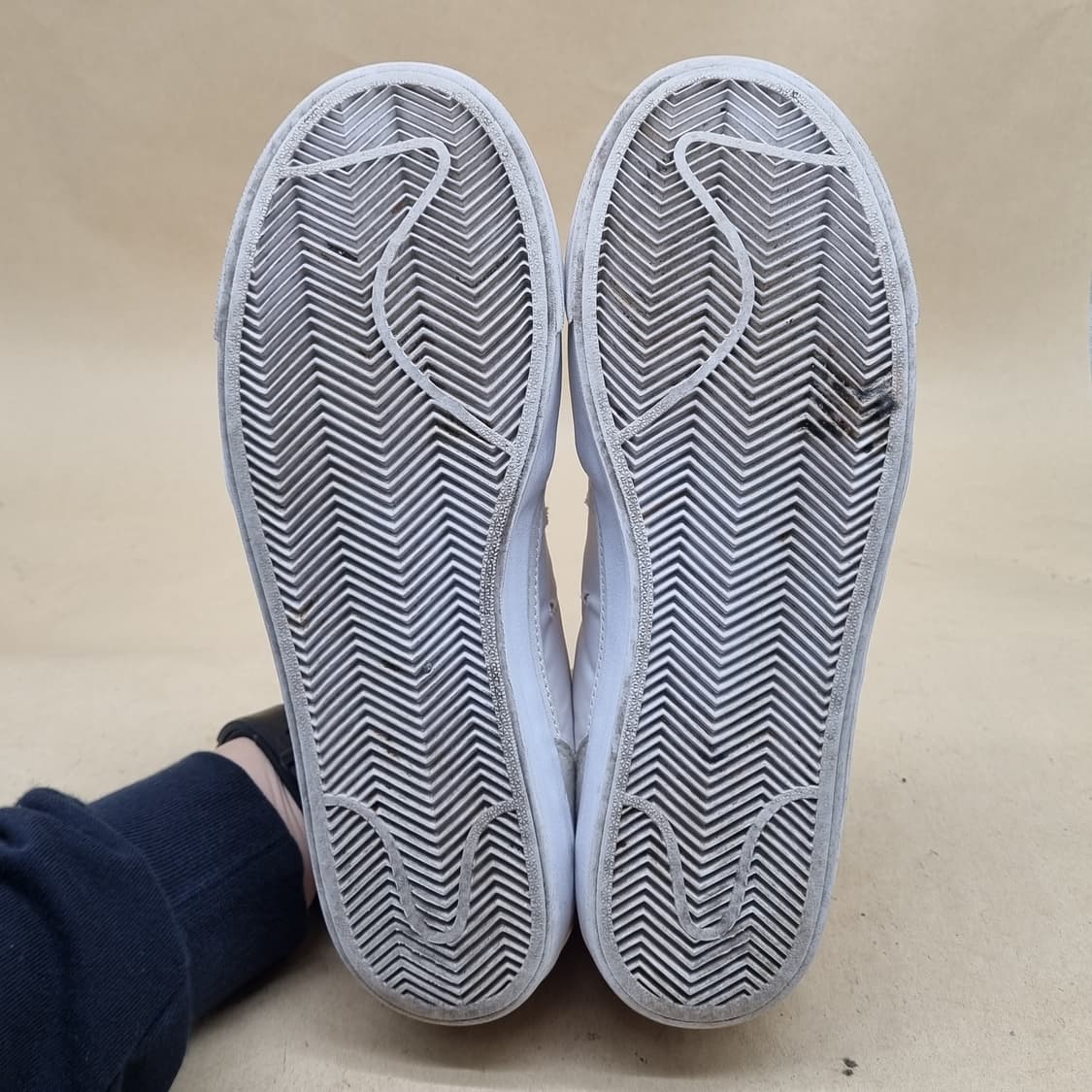 나이키 드롭타입  HBR 스니커즈255 상품이미지3