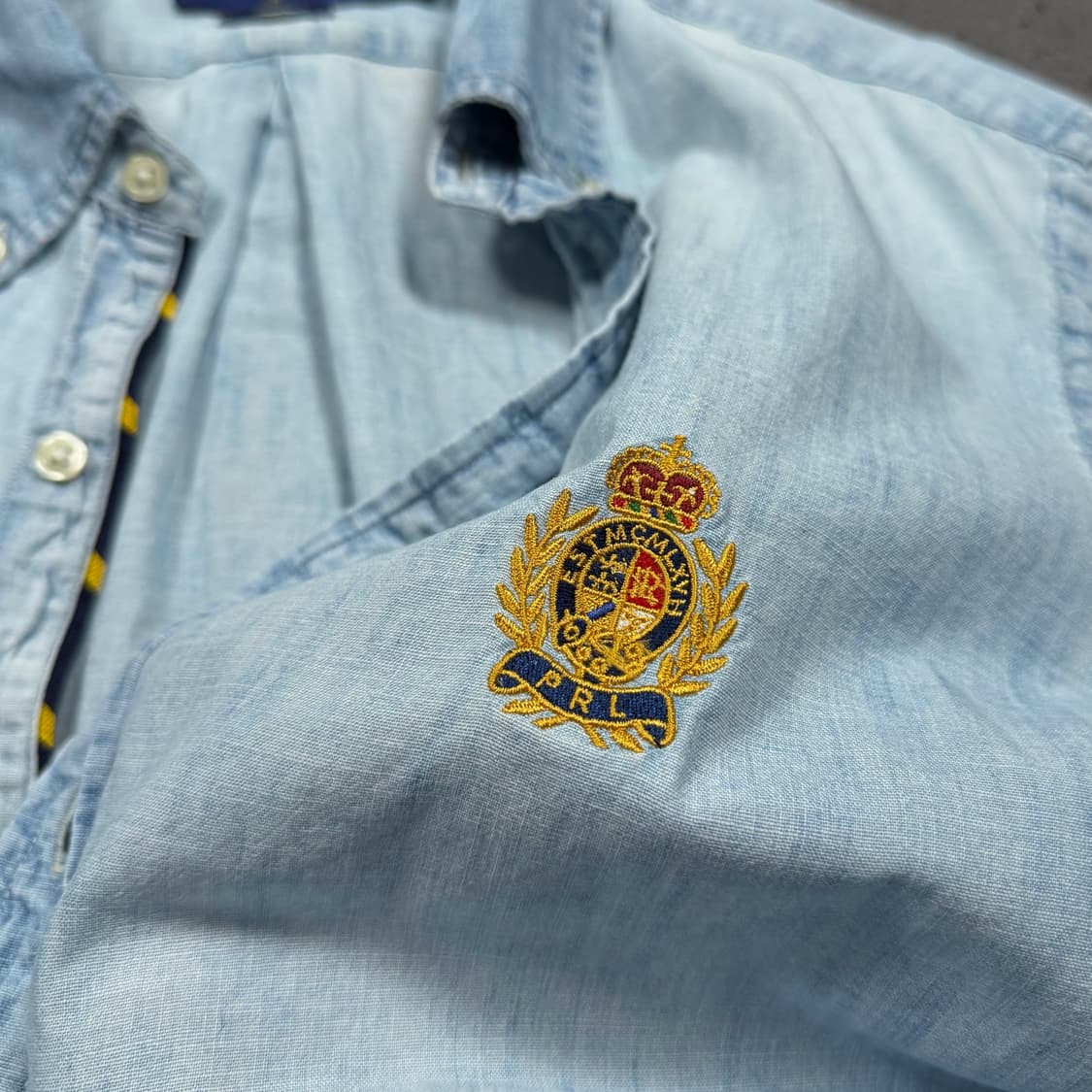 폴로 크레스트 월계수 샴브레이 하프버튼 셔츠 상품이미지4