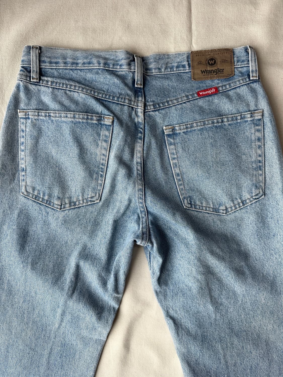 랭글러 어센틱 레귤러핏 연청 데님팬츠 32 상품이미지5