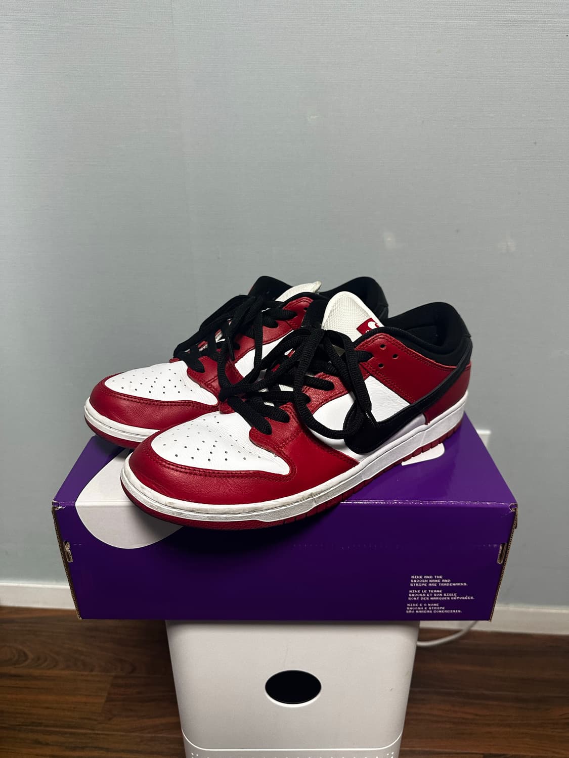[300] Nike SB Dunk Low Pro Chicago 상품이미지1