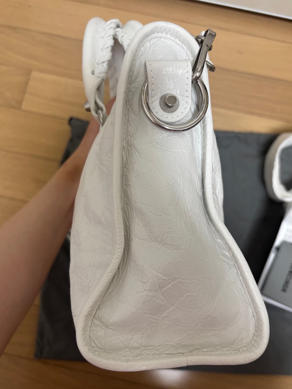 발렌시아가 르시티 스몰 화이트 상품이미지5