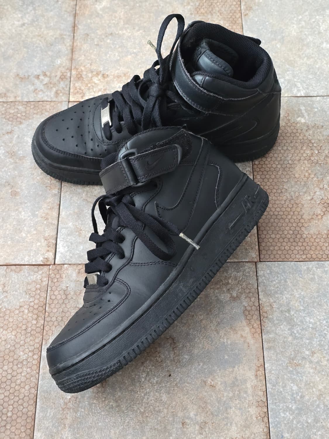 (235)나이키 빈티지 에어포스 1 07 미드 올검 상품이미지3