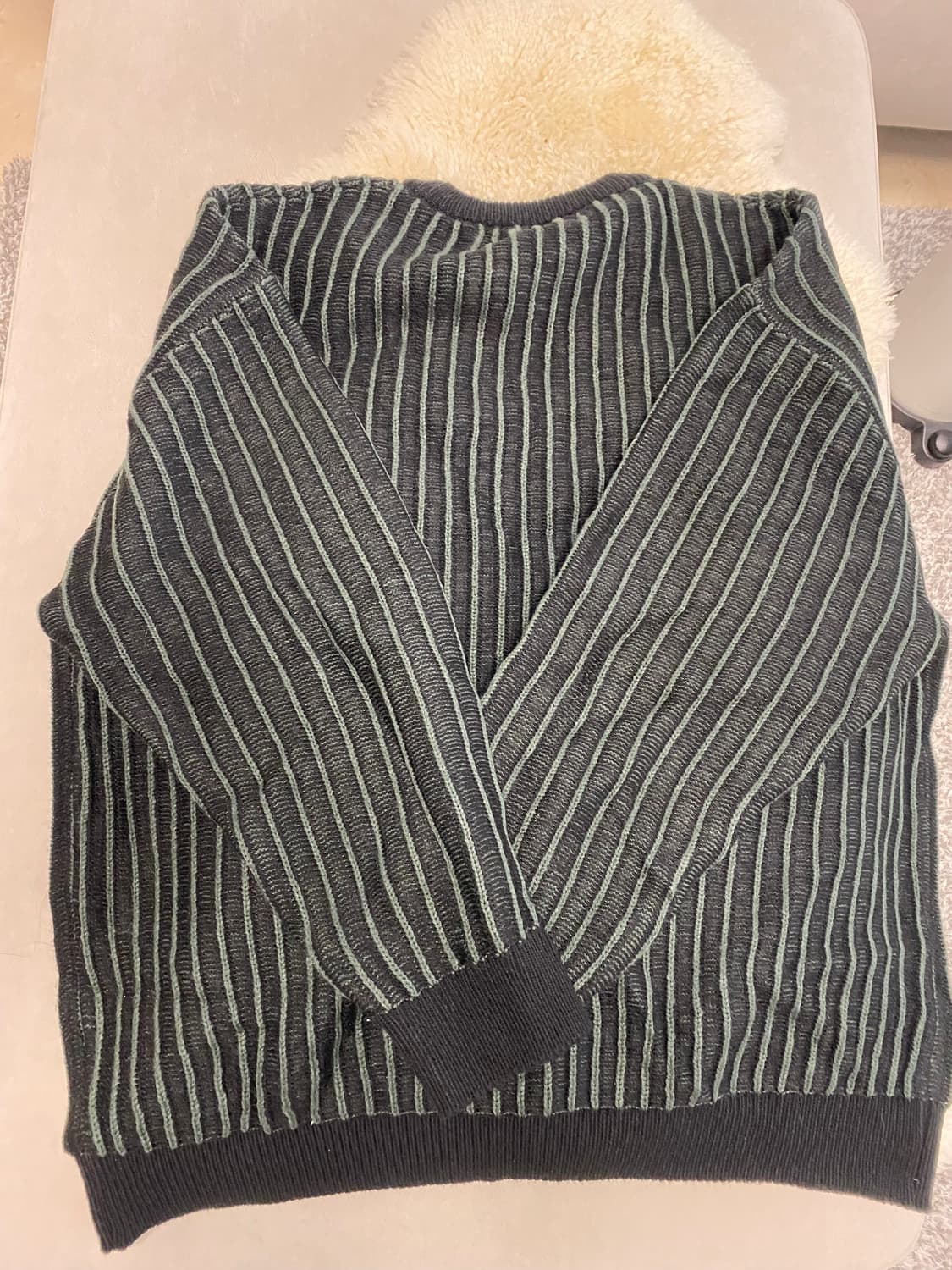 어반드레스 검은색 니트 스웨터 상품이미지4