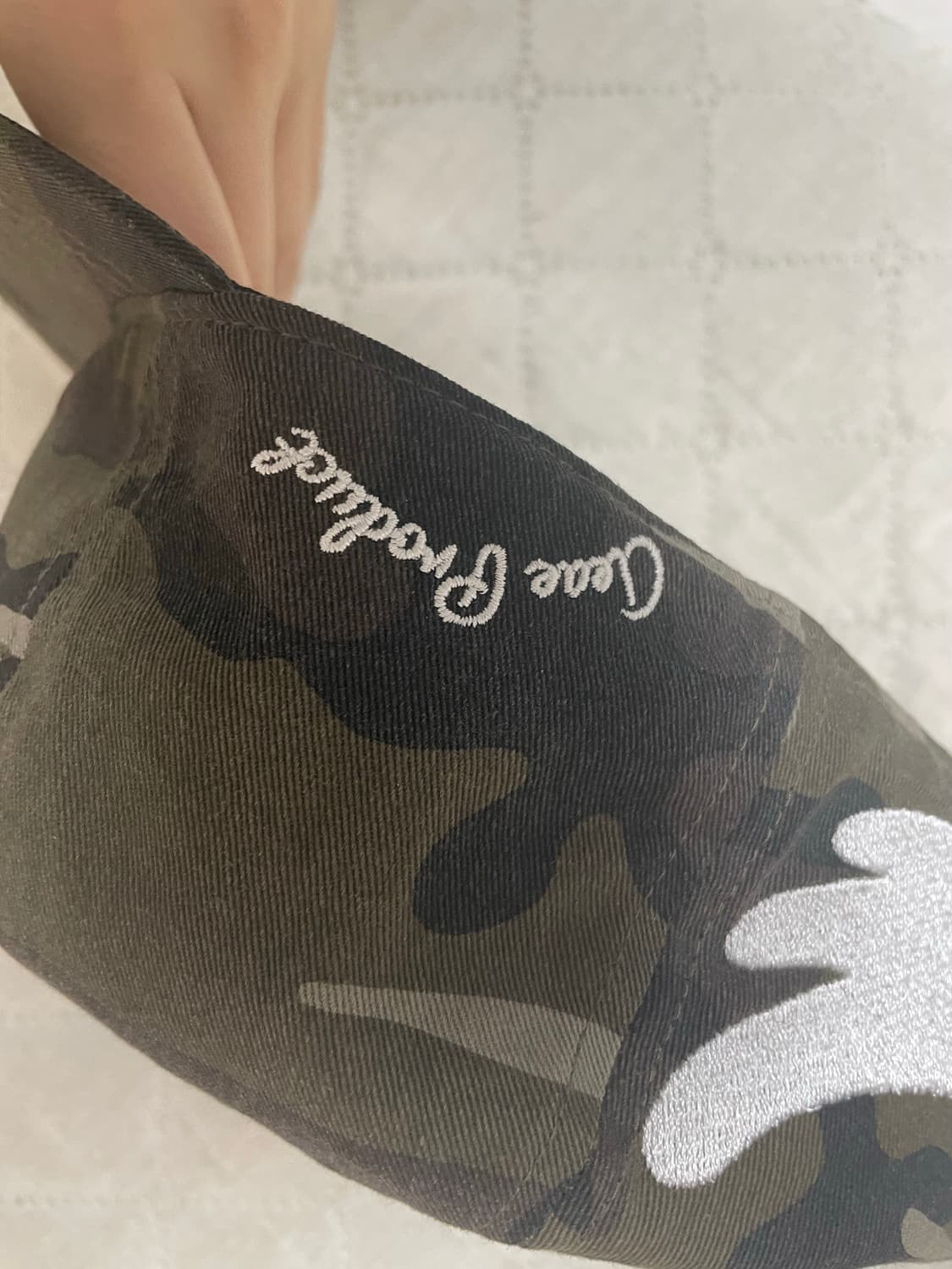 에이이에이이 에이이 심볼 앤젤 윙 캡 카모 1사이즈 팝니다 상품이미지3