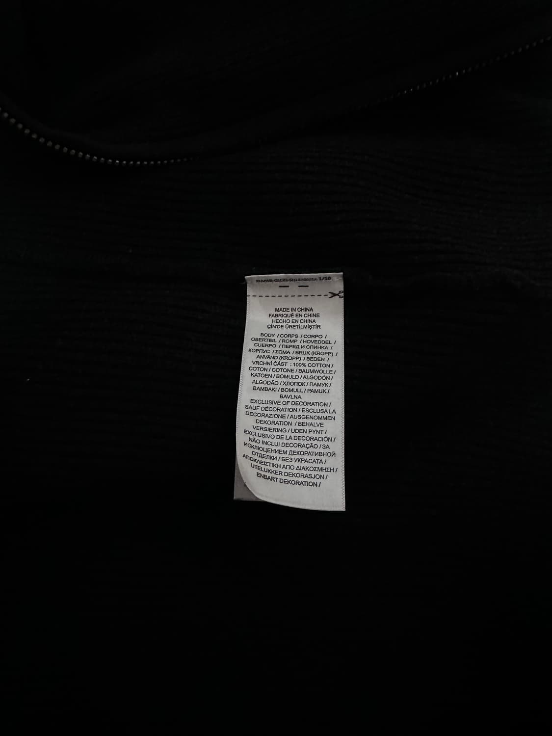 폴로 신형 블랙 니트 집업  상품이미지4