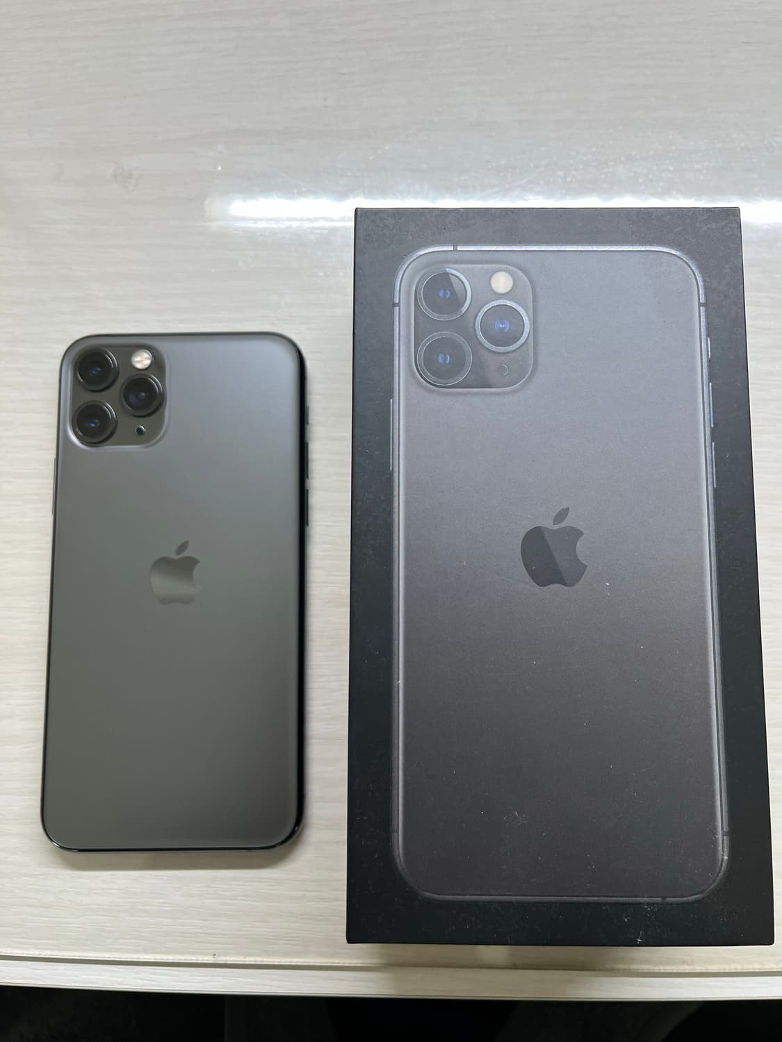 애플 아이폰11 pro 256기가 상품이미지1