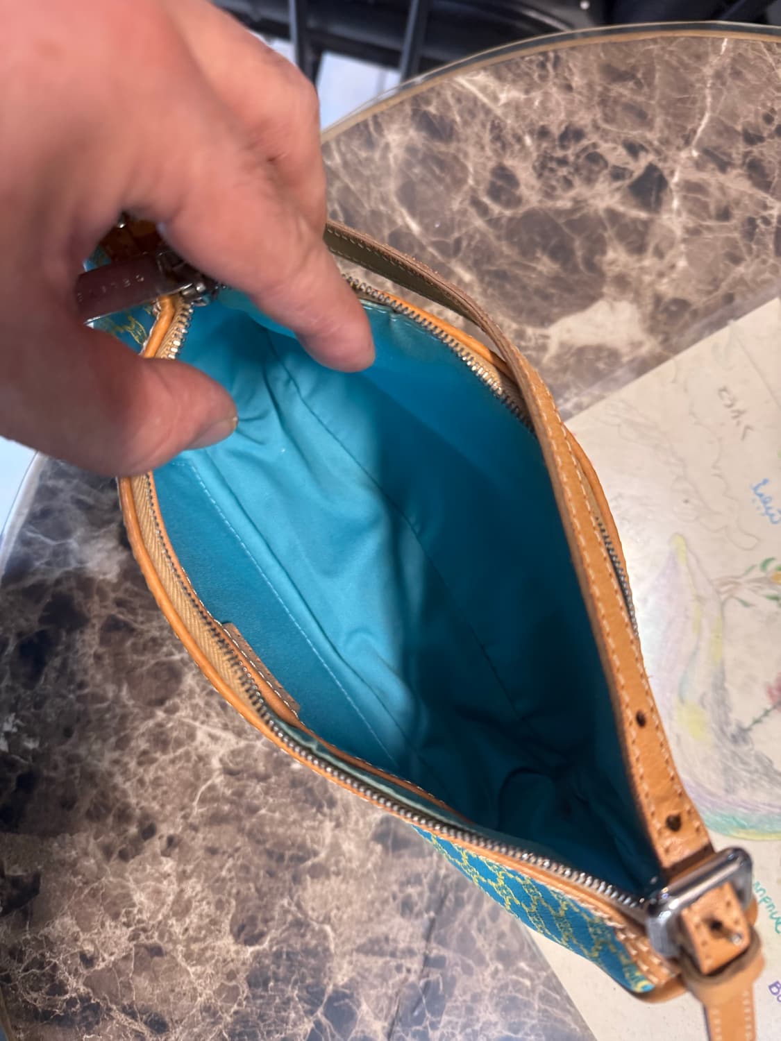 정품 셀린느 마카담 미니 숄더백 팝니다 상품이미지7