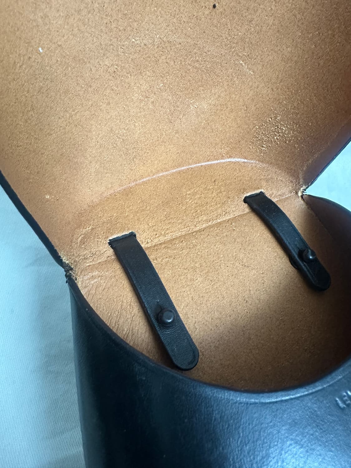 르메르 몰디드 타코백 몰드 카트리지 스트랩숄더 크로스백 상품이미지4