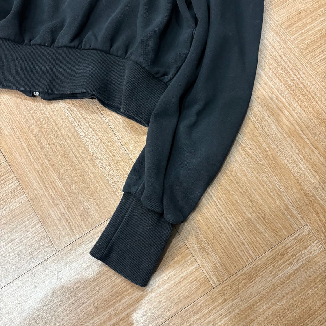 비비안웨스트우드 앵글로매니아 orb 크롭 후디 집업 상품이미지9