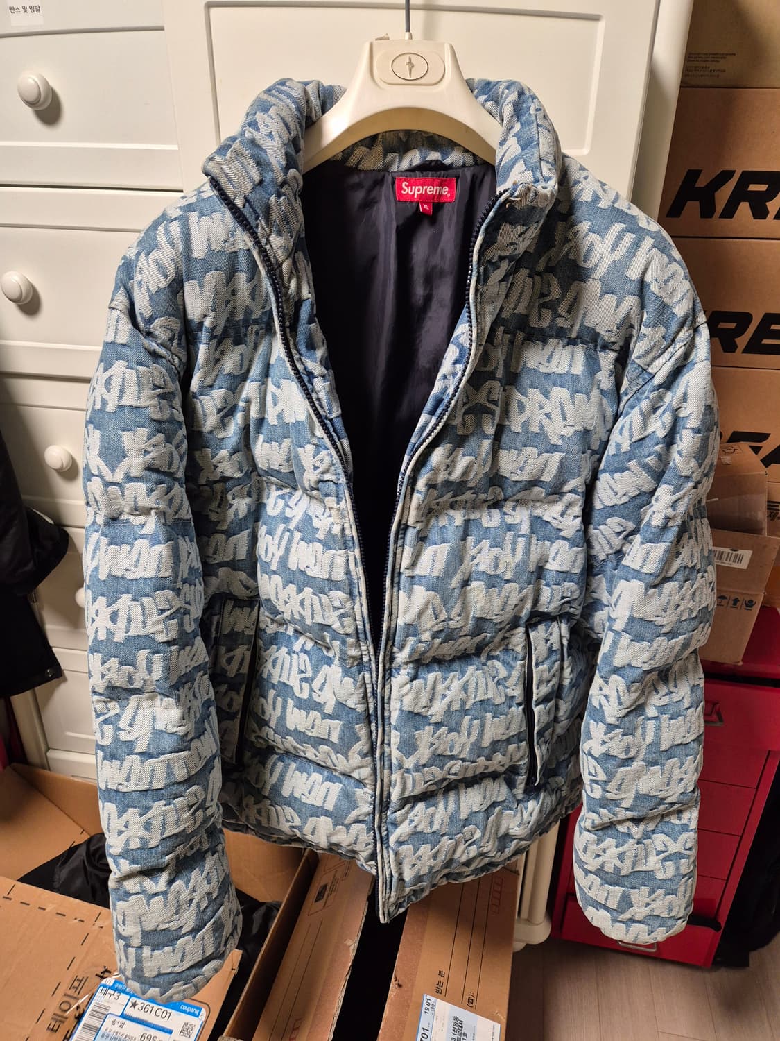 슈프림 2022 팻팁 자카드 데님 자켓 XL 판매 합니다.  상품이미지1