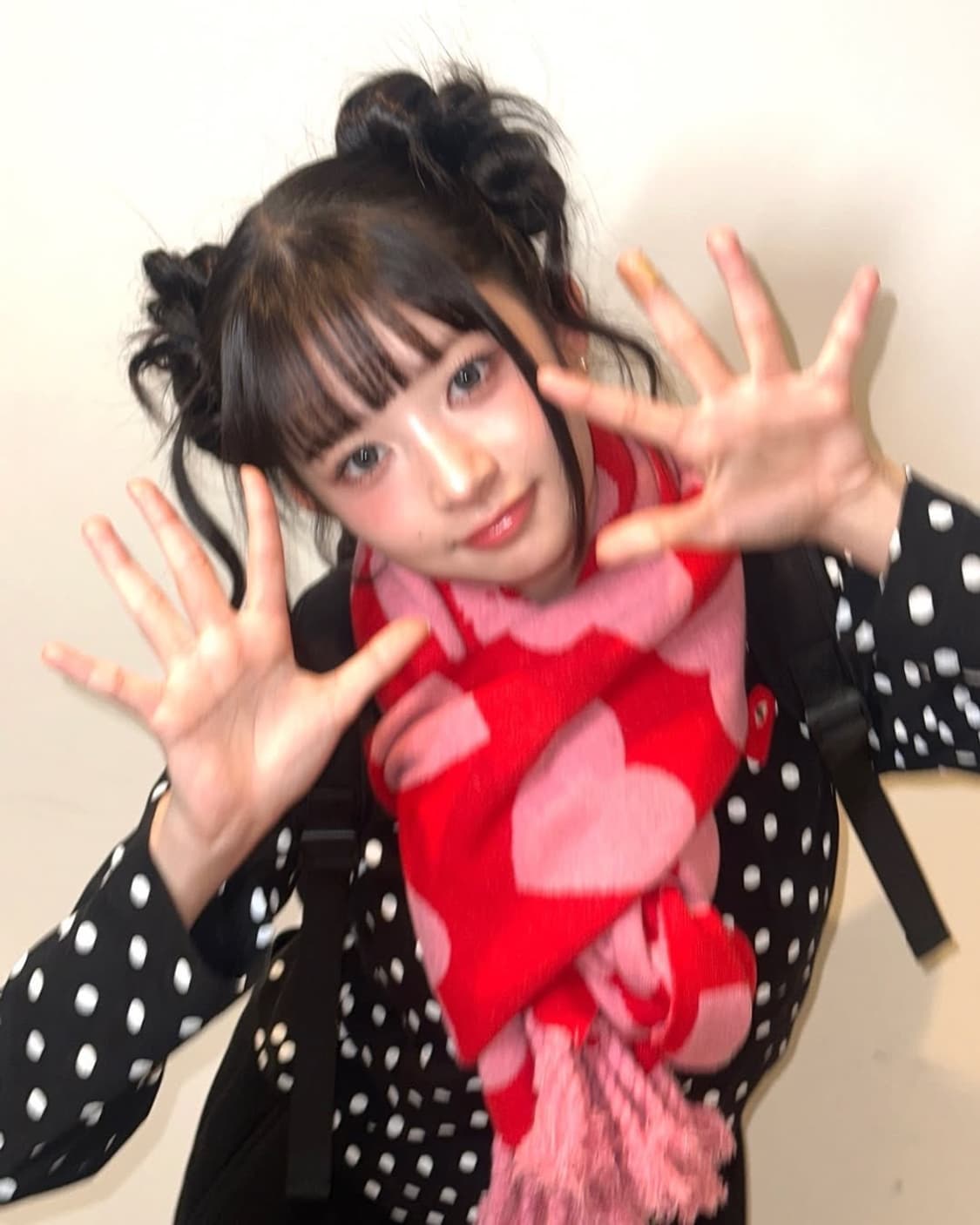 베이프 하트 목도리 머플러 아이브 레이 착용 상품이미지1