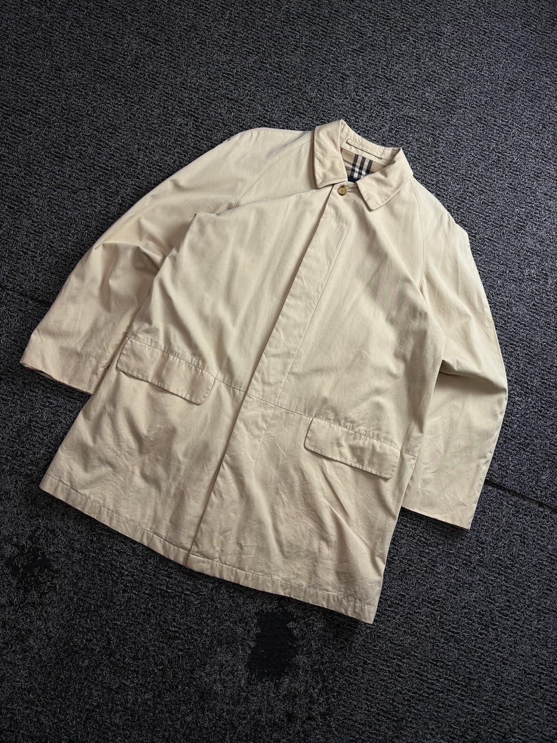 버버리 미니멀 아카이브 맥코트 베이지 3124 상품이미지1