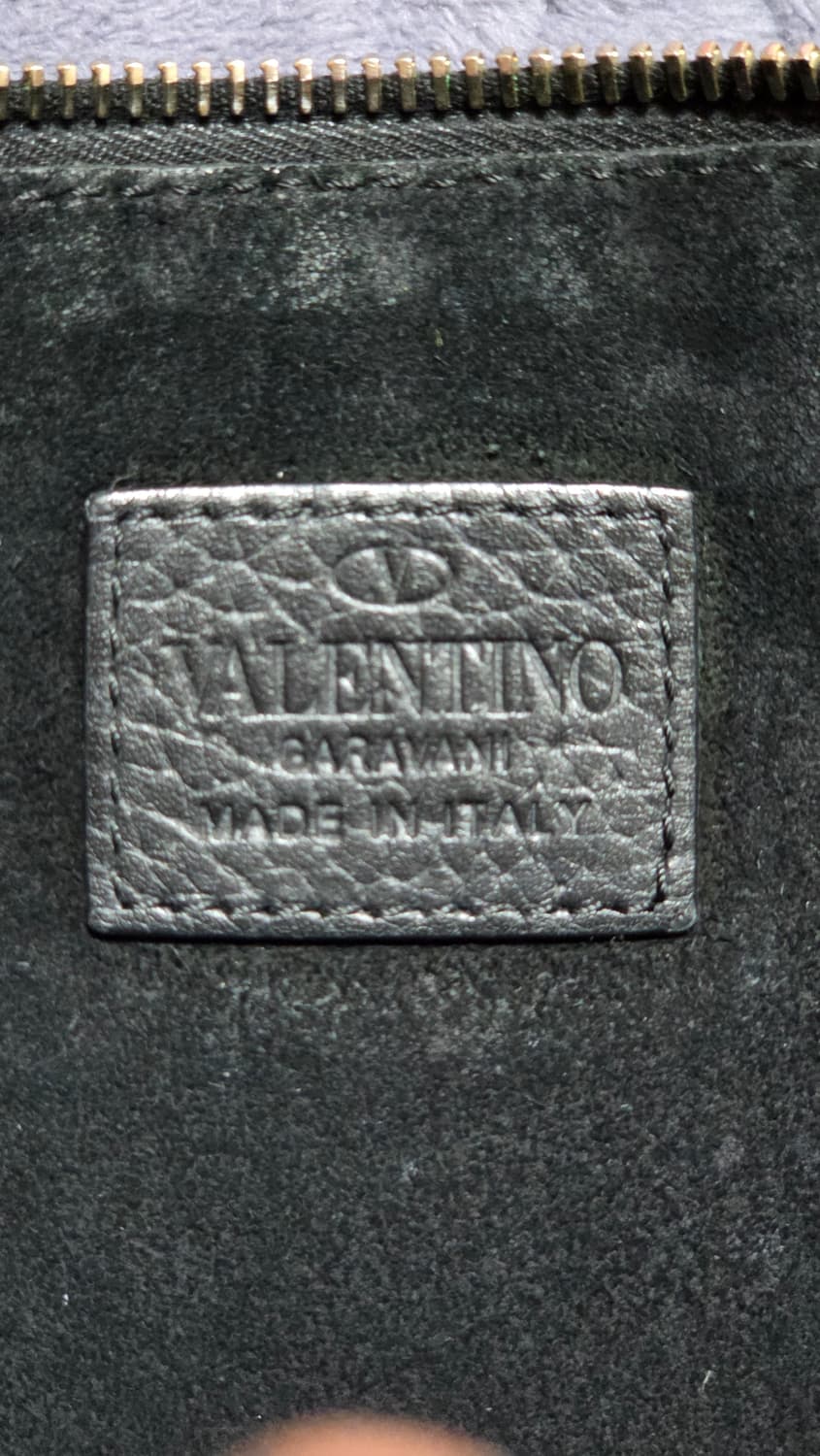(정품) 발렌티노 락스터드 클러치/남녀공용/검정/개인 상품이미지4